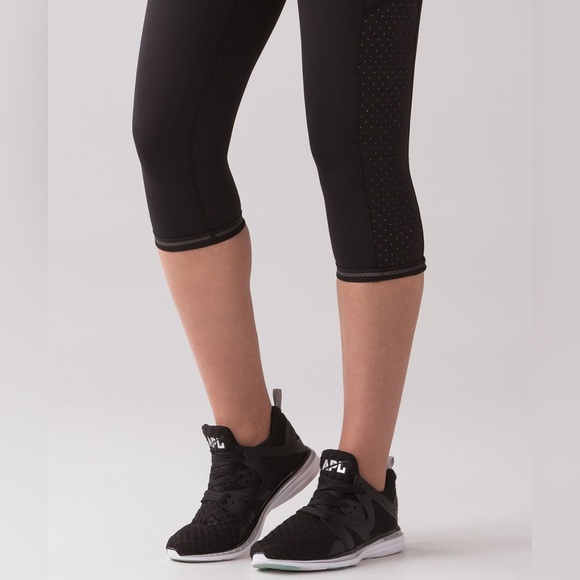 Lululemon Athletica Black Mind Over Miles Crop (17”) Leggings size 4 EUC - Picture 6 of 16